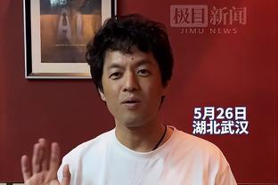 稍微推迟一下哈？！太阳主场中场表演 小狗突然撒尿了